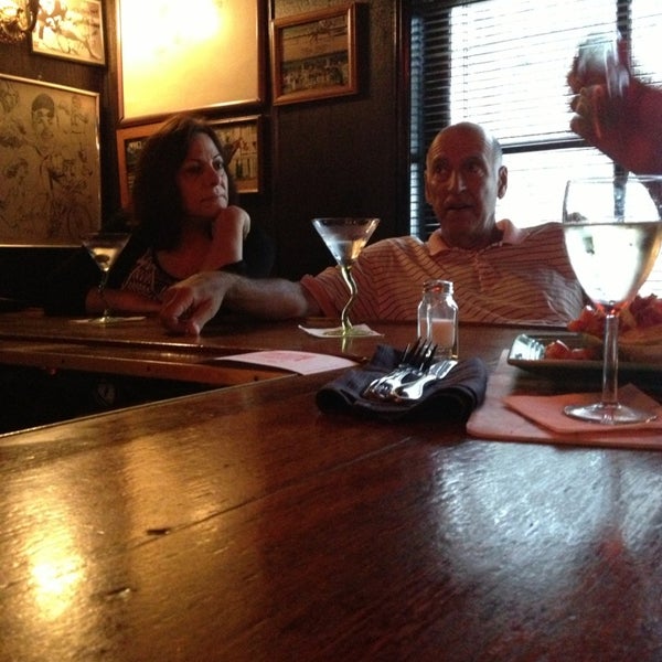 7/22/2013にTheodore G.がValley Inn Restaurant &amp; Barで撮った写真