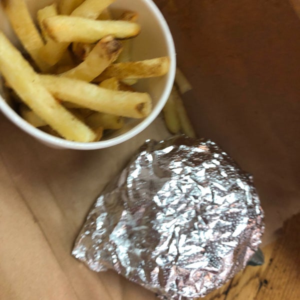 Photo taken at Five Guys by Bee t. on 10/18/2018