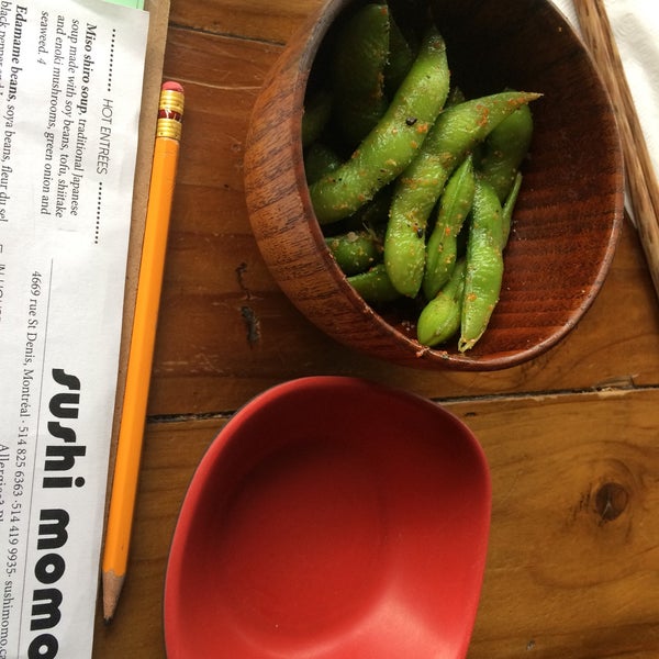 Photo taken at Sushi Momo Végétalien by Sarah L. on 9/5/2017