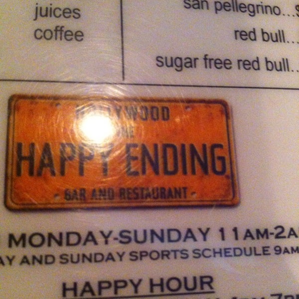 Foto tomada en The Happy Ending Bar &amp; Restaurant  por Matthew K. el 12/31/2012