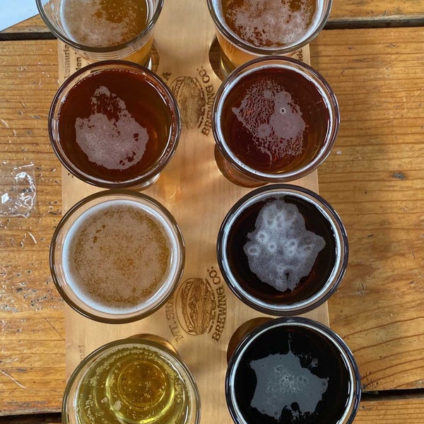Photo taken at Mt. Shasta Brewing Co. by brad P. on 8/30/2021