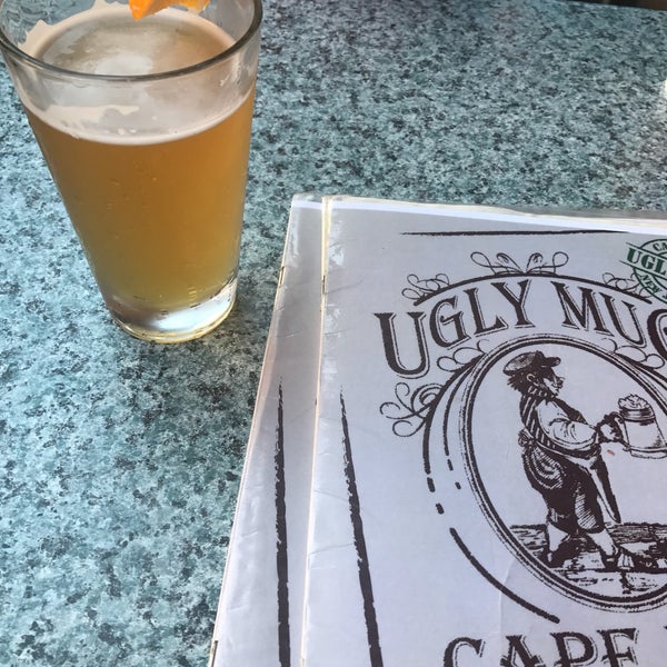 3/25/2017 tarihinde April U.ziyaretçi tarafından Ugly Mug Bar &amp; Restaurant'de çekilen fotoğraf