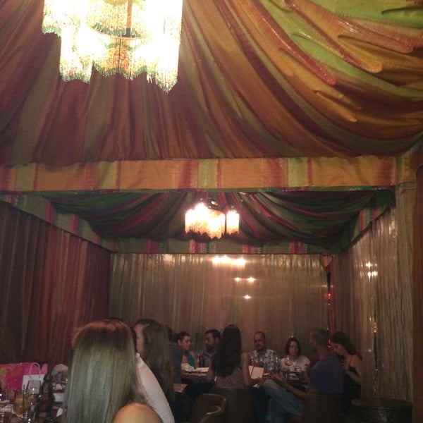 Photo taken at The Sultan&#39;s Tent and Cafe Moroc by Nadia on 6/21/2014