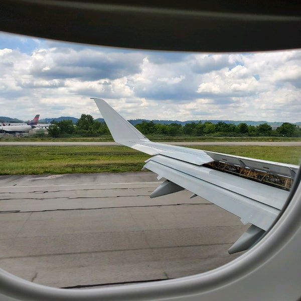 Foto scattata a Birmingham-Shuttlesworth International Airport (BHM) da Lou C. il 6/17/2020