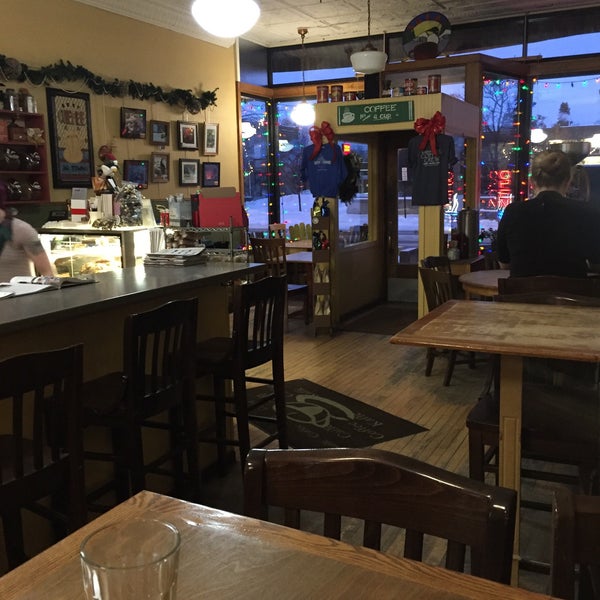 Nutland кафе. Nutland кафе. Кафе лэнд спб. Уличные кофейни в москве. Кафе в 438 корпусе.