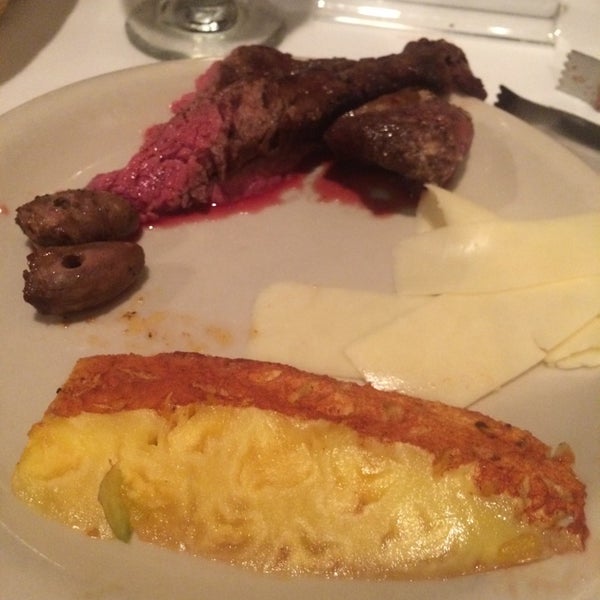 Photo taken at Angus Grill Brazilian Steakhouse by Jimmy D. on 12/1/2014