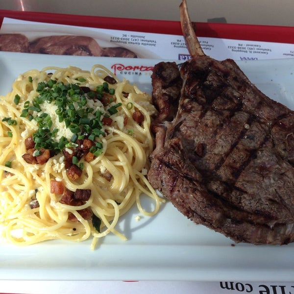 รูปภาพถ่ายที่ Portato Cucina Premium โดย Athos เมื่อ 9/14/2014