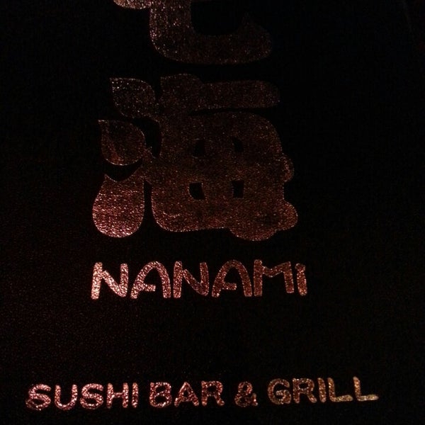 Foto tomada en Nanami Sushi Bar &amp; Grill  por Ruben S. el 7/14/2013