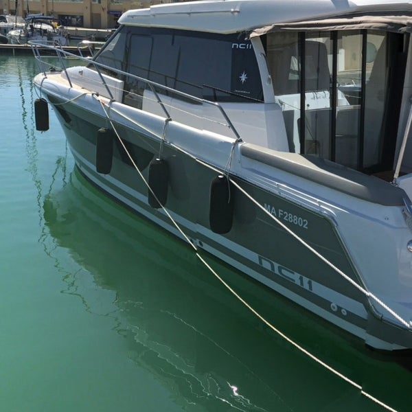 La Baie de Gammarth Port ou marina à Gammarth