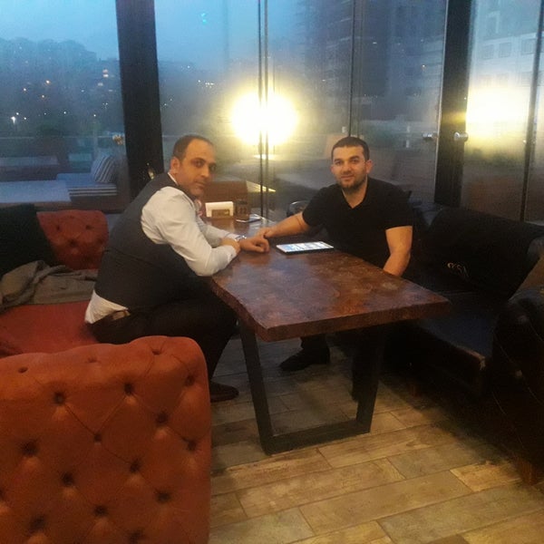 Foto diambil di ŞİŞA NARGİLE CAFE oleh İlhan D. pada 4/9/2018