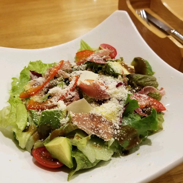 トラットリア ラ パッキア Italian Restaurant