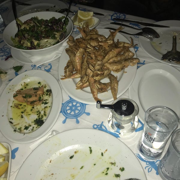 Das Foto wurde bei ÇimÇim Restaurant von Ferhat A. am 4/7/2018 aufgenommen
