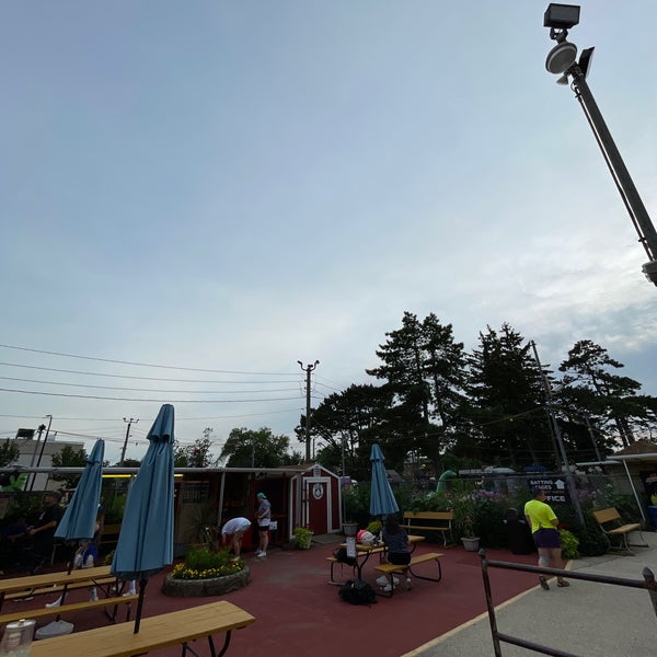 Novelty Golf & Games Mini Golf Course in Lincolnwood