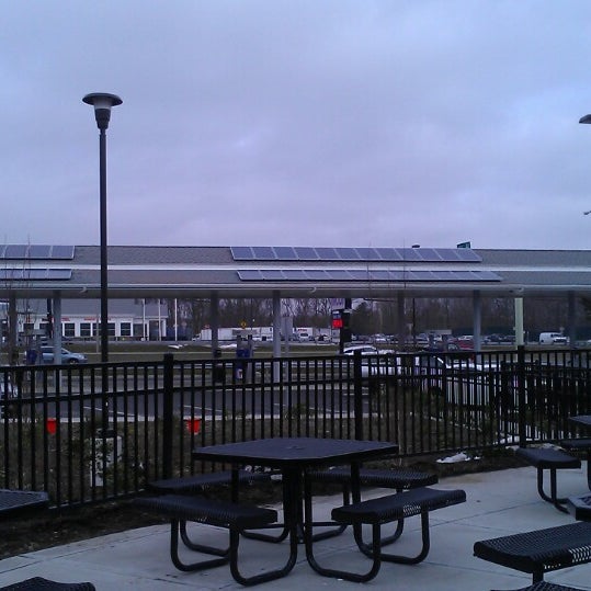 3/11/2013에 Katie A.님이 Milford Service Plaza (Northbound)에서 찍은 사진