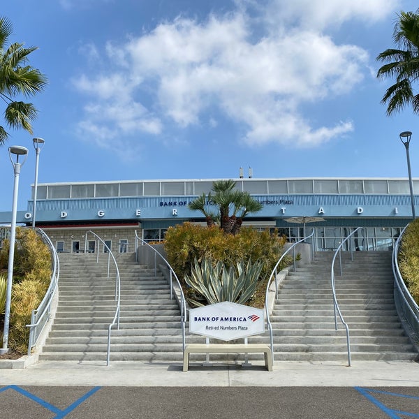 Dodger Stadium Team Store - Elysian Park - Dodger Stadium