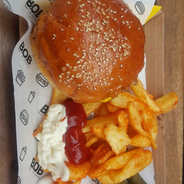 Photo taken at B.O.B Best of Burger by Gizem on 4/28/2019