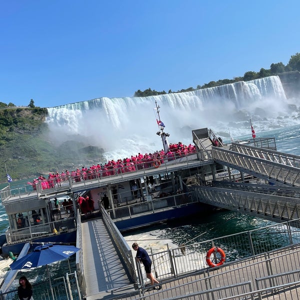 Foto diambil di Hornblower Niagara Cruises oleh Follow K. pada 9/9/2022