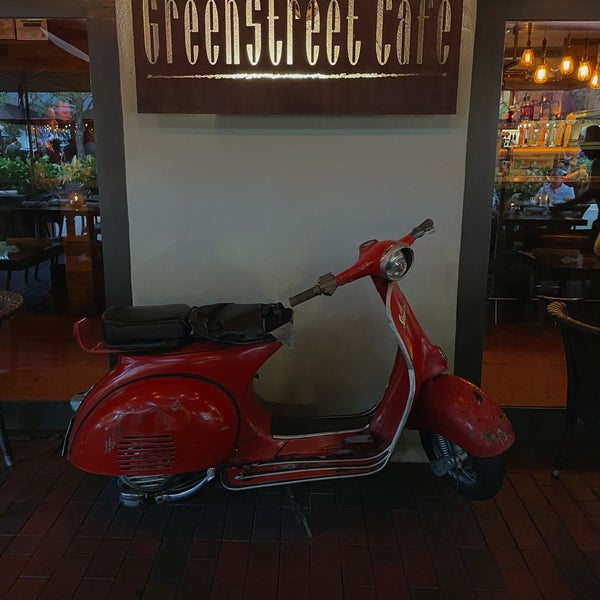7/15/2022 tarihinde Abdulmalik A.ziyaretçi tarafından Greenstreet Cafe'de çekilen fotoğraf