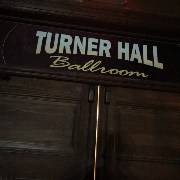 Das Foto wurde bei Turner Hall Ballroom von radstarr am 11/20/2017 aufgenommen