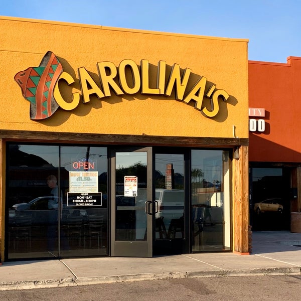 รูปภาพถ่ายที่ Carolina&#39;s Mexican Food โดย Galen D. เมื่อ 10/21/2019