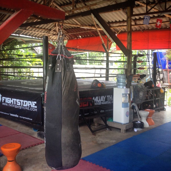 รูปภาพถ่ายที่ Tiger Muay Thai &amp; MMA Training Center โดย Arda K. เมื่อ 8/10/2015