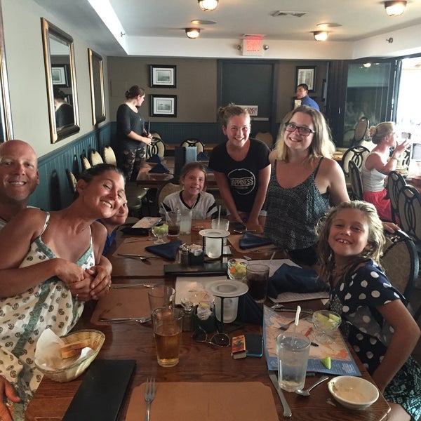 8/23/2015 tarihinde Jennifer B.ziyaretçi tarafından Jack Baker&#39;s Wharfside Restaurant'de çekilen fotoğraf