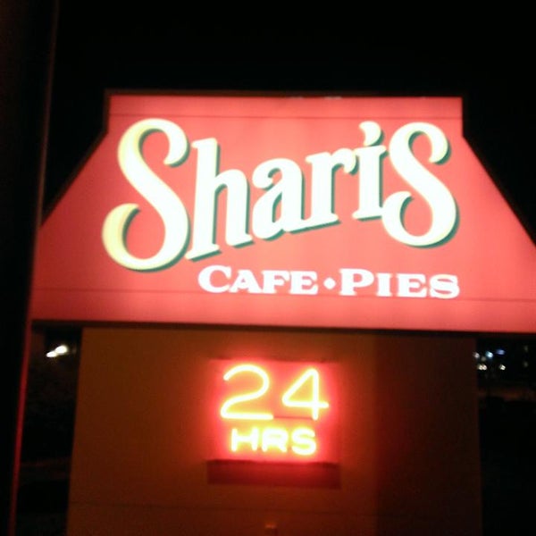 Photo taken at Shari&#39;s Cafe and Pies by Matthew on 9/14/2014