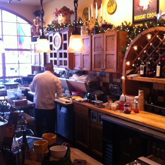 Photo taken at Pavz&#39;s Bistro Cafe by Joel L. on 12/20/2012