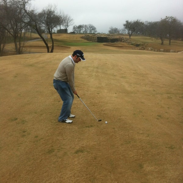 Das Foto wurde bei Waterchase Golf Club von Patrick J. am 2/5/2013 aufgenommen