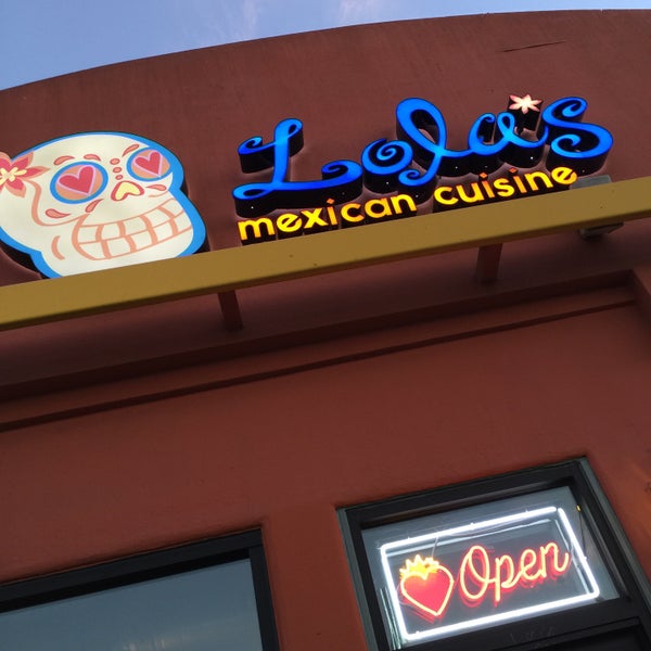 Снимок сделан в Lola&#39;s Mexican Cuisine пользователем David S. 10/10/2015