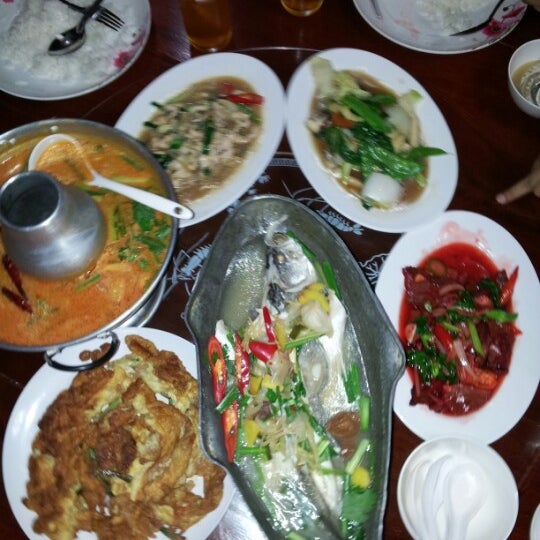 Photo prise au Rangnok Restaurant par Nany Hulwany le2/6/2013