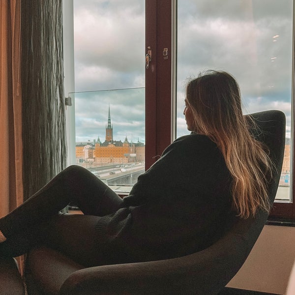 2/17/2024 tarihinde Fern N.ziyaretçi tarafından Hilton Stockholm Slussen'de çekilen fotoğraf