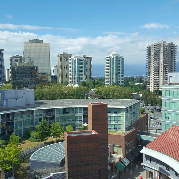 Foto scattata a Hilton Vancouver Metrotown da Ben L. il 8/21/2016