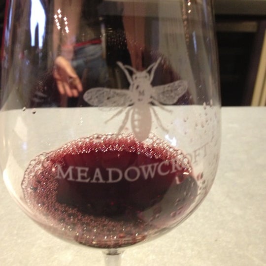 Photo taken at Meadowcroft Wines by James Marshall B. on 11/18/2012