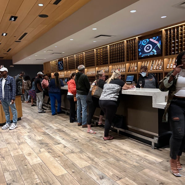 Cooper's Hawk Winery & Restaurant Restaurant in Rockville