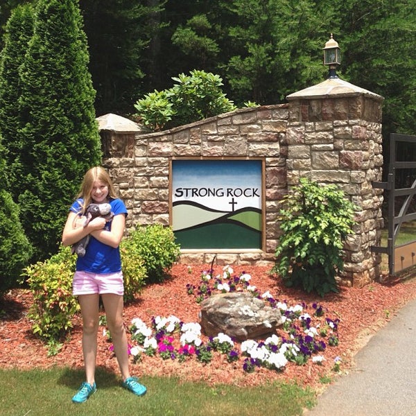 Mountain goat logo. Мазь для тату. Дуэйн джонсон алкоголь. Кадры друзья экстремальный угол. Strong rock.