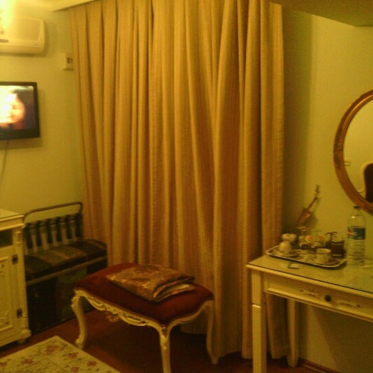 Das Foto wurde bei Asmali Hotel Istanbul - Oldcity Sultanahmet von Мурат М. am 1/26/2013 aufgenommen