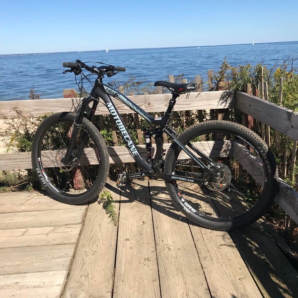 Bethpage State Park Mountain Bike Trail In Old Bethpage, New York
