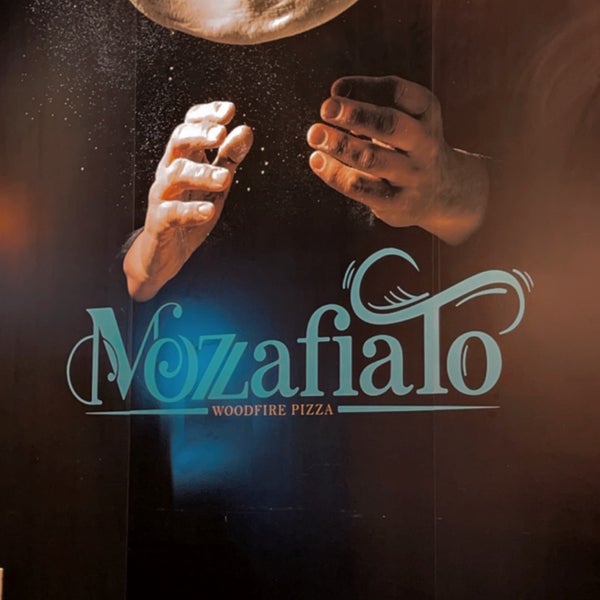 Photo prise au Mozzafiato Pizzeria par Hsoon 9. le8/30/2021
