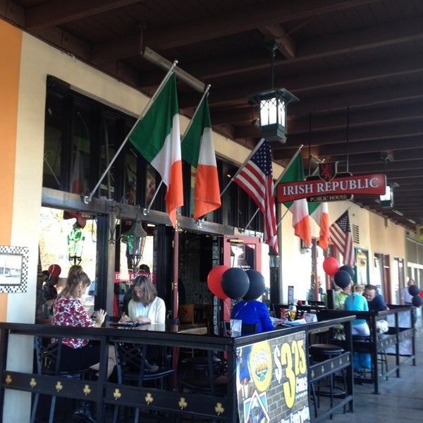Photo taken at Irish Republic, Ale House by Suzanne M. on 1/20/2013