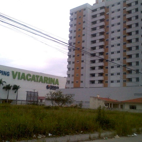 Photo taken at Shopping ViaCatarina by Gilberto M. on 1/16/2013