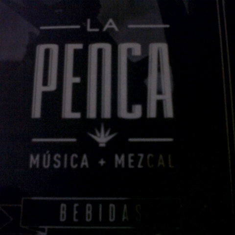 Das Foto wurde bei La Penca: Música + Mezcal von Hadit C. am 1/12/2013 aufgenommen