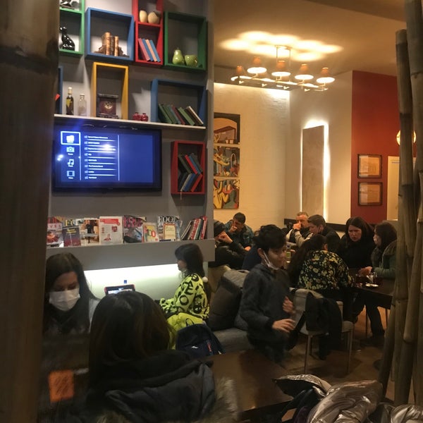 Foto diambil di Caffe Nodo oleh Bülent A. pada 2/25/2022