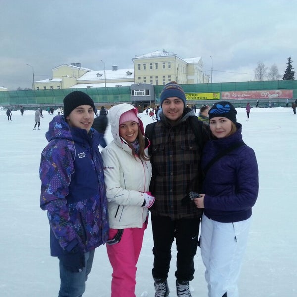 Каток в обухово ногинский. Фк обухово. Новости из украины обухово. Обухово группа. Футбол ногинск.