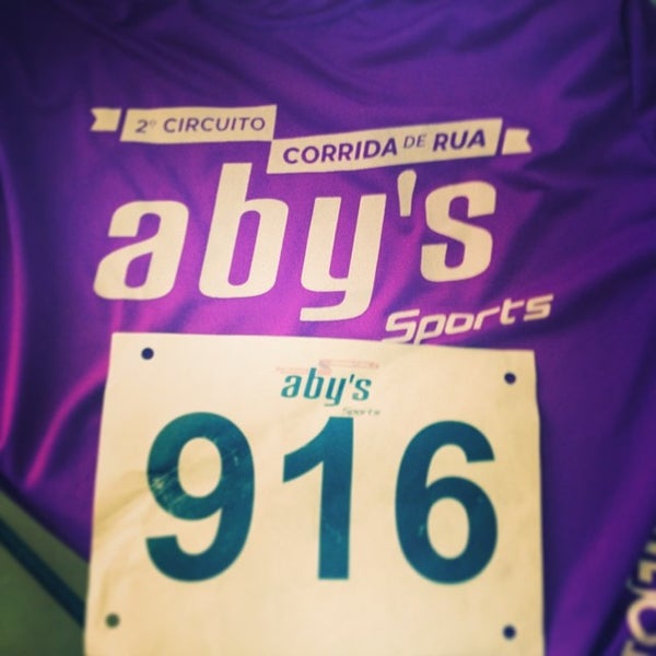 รูปภาพถ่ายที่ Abys Sports โดย Igo Felipe L. เมื่อ 1/17/2014
