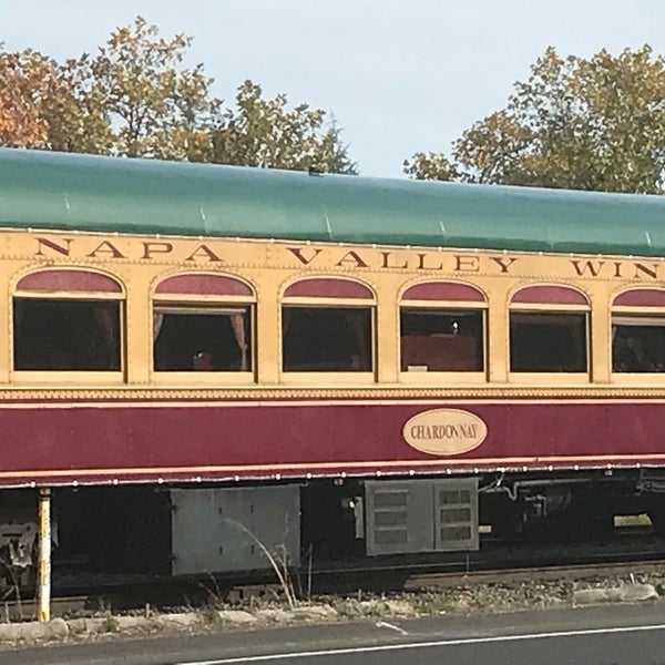 Photo taken at Napa Valley Wine Train by Chris T. on 11/19/2017