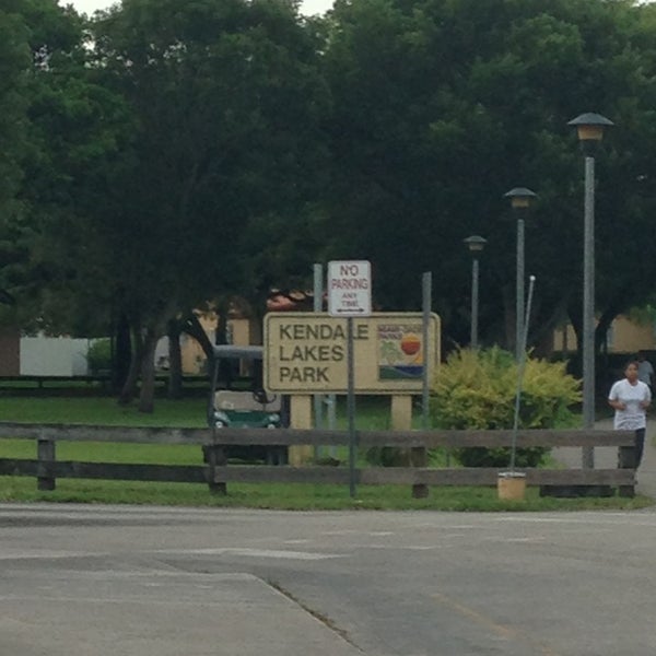 Kendall Lakes Park Basketball Court in Miami