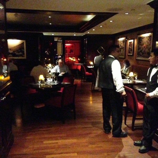 5/15/2013에 Armando A.님이 Shula&#39;s Steak House에서 찍은 사진
