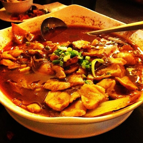 Photo taken at Manchu China Restaurant by Razlan M. on 12/19/2012