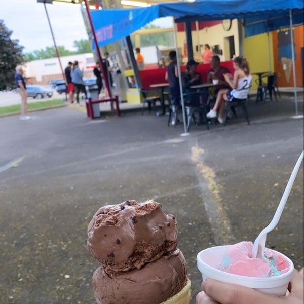 What's 'Ur Scoop 1601 Penfield Rd